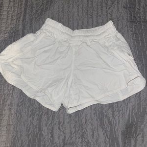Size 4 Lululemon shorts with lining
